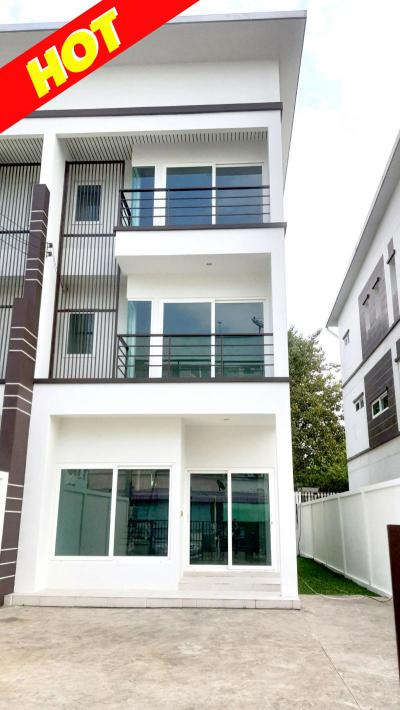 บ้านแฝด 7500000 กรุงเทพมหานคร เขตลาดพร้าว ลาดพร้าว
