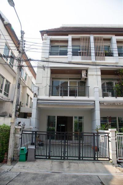 ทาวน์เฮาส์ 5000000 กรุงเทพมหานคร เขตประเวศ หนองบอน