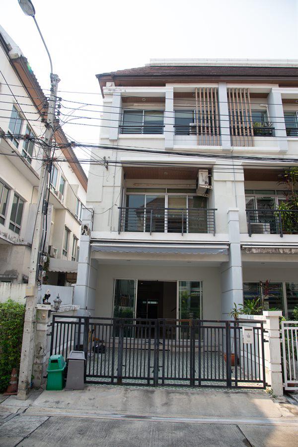 ทาวน์เฮาส์ 5000000 กรุงเทพมหานคร เขตประเวศ หนองบอน
