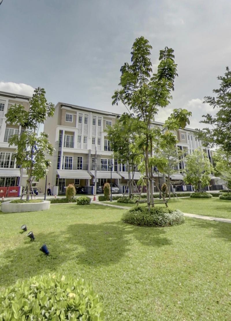 ทาวน์เฮาส์ 15900000 กรุงเทพมหานคร เขตบางนา บางนา
