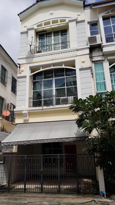 ทาวน์เฮาส์ 4900000 กรุงเทพมหานคร เขตลาดพร้าว ลาดพร้าว
