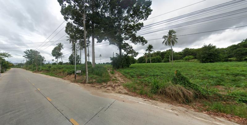 ที่ดิน 2800000 ชลบุรี ศรีราชา เขาคันทรง