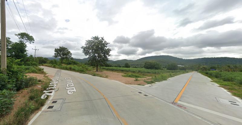 ที่ดิน 2800000 ชลบุรี ศรีราชา เขาคันทรง