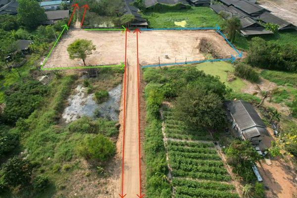 ที่ดิน 2500000 ชลบุรี พนัสนิคม บ้านช้าง