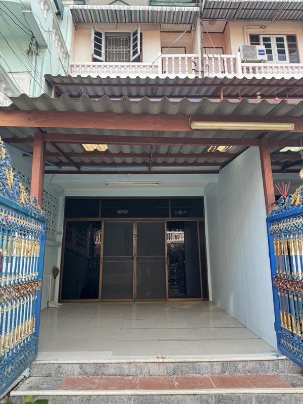 ทาวน์เฮาส์ 9000 กรุงเทพมหานคร เขตบางขุนเทียน ท่าข้าม