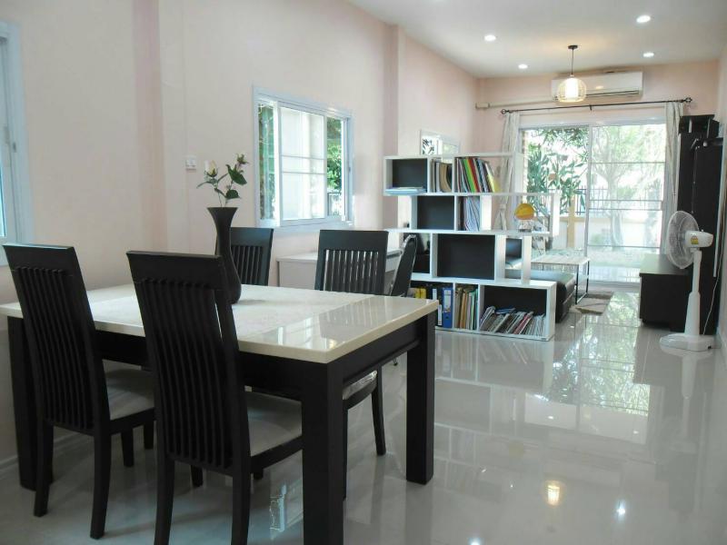 บ้านเดี่ยว 1490000 อุดรธานี หนองหาน บ้านเชียง