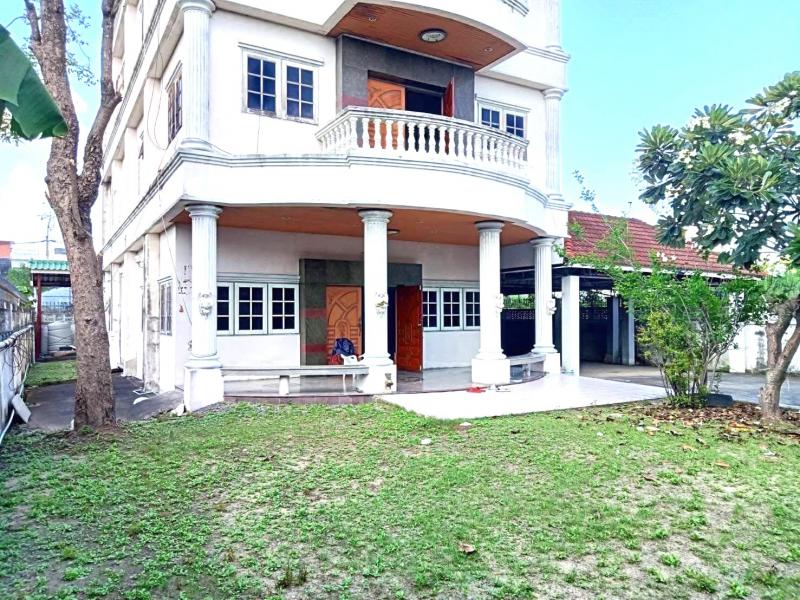 บ้านเดี่ยว 13500000 กรุงเทพมหานคร เขตคันนายาว คันนายาว