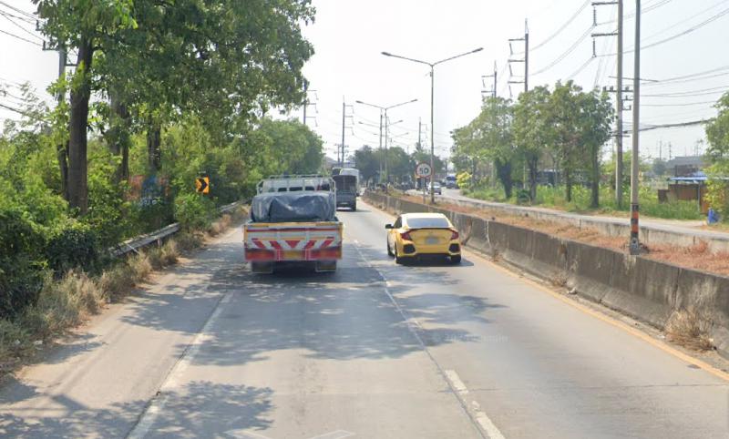 ที่ดิน 120000000 ปทุมธานี ลาดหลุมแก้ว คูขวาง