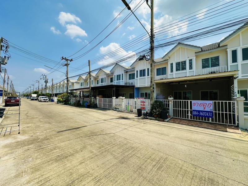 ทาวน์เฮาส์ 1950000 ปทุมธานี ลำลูกกา ลาดสวาย