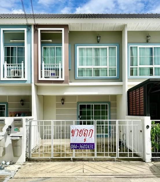 ทาวน์เฮาส์ 2050000 ปทุมธานี เมืองปทุมธานี บ้านกลาง