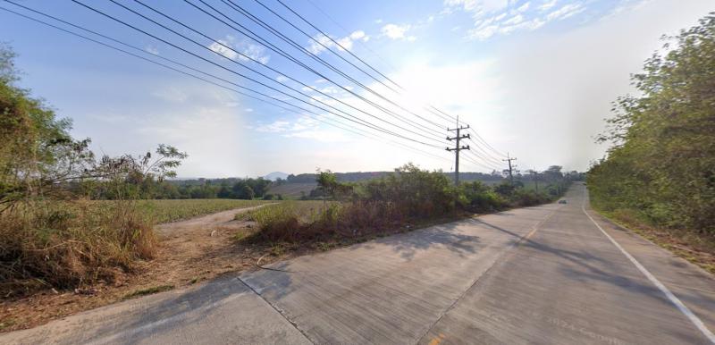 ที่ดิน 1400000 ชลบุรี บ้านบึง หนองอิรุณ