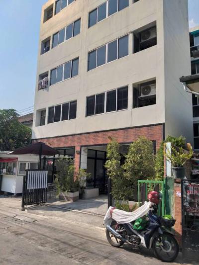 อพาร์ทเม้นท์ 24000000 กรุงเทพมหานคร เขตจตุจักร ลาดยาว