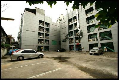 อาคารพาณิชย์ 30000000 กรุงเทพมหานคร เขตบางกะปิ คลองจั่น