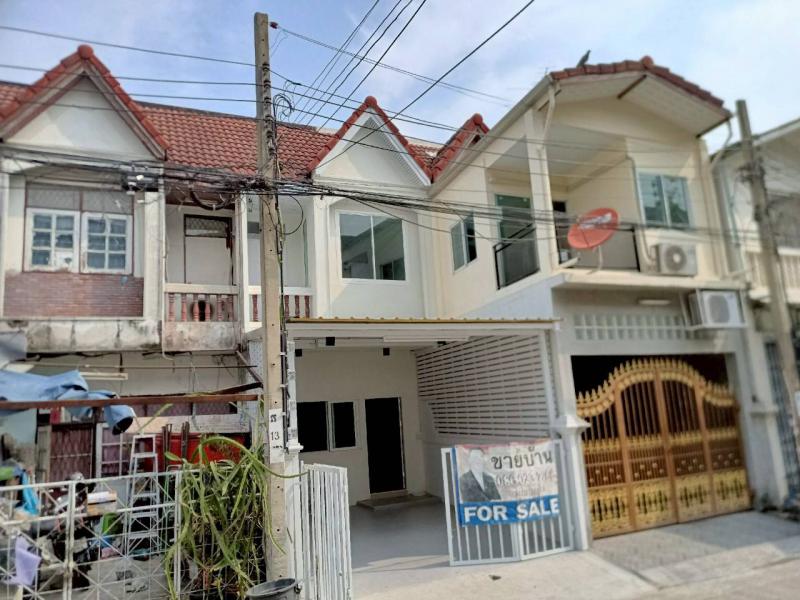 ทาวน์เฮาส์ 2750000 กรุงเทพมหานคร เขตภาษีเจริญ บางแวก