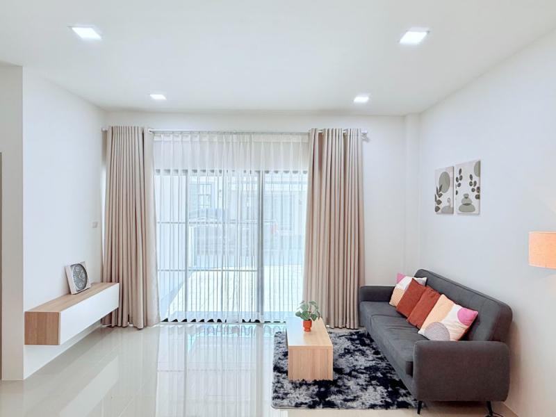 บ้านเดี่ยว 2390000 ชลบุรี พานทอง หนองกะขะ