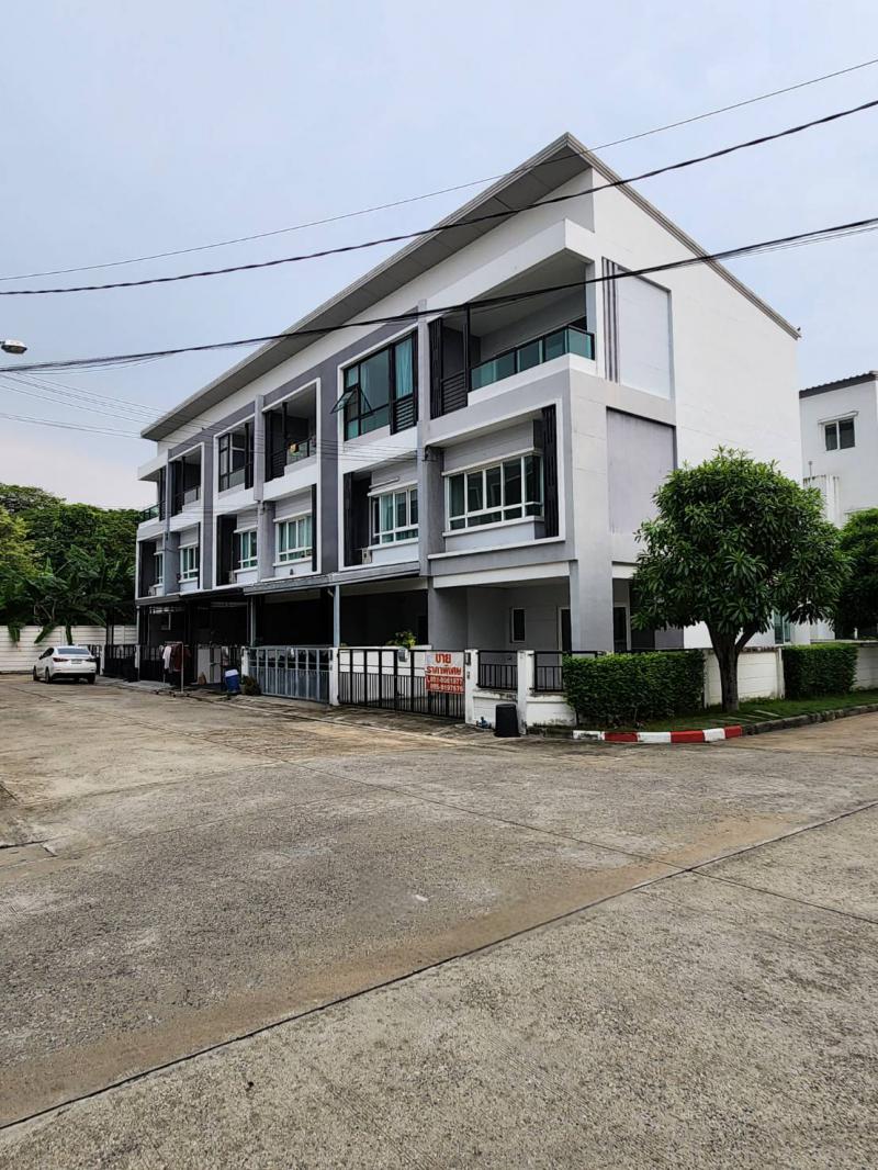 ทาวน์เฮาส์ 4250000 กรุงเทพมหานคร เขตบางเขน ท่าแร้ง