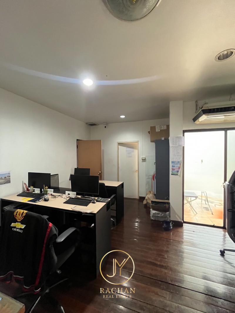 บ้านเดี่ยวสองชั้น 23000000 กรุงเทพมหานคร เขตห้วยขวาง สามเสนนอก