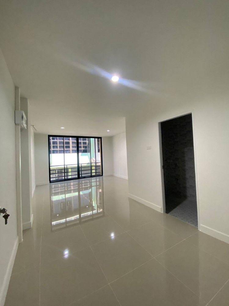 ทาวน์เฮาส์ 4600000 กรุงเทพมหานคร เขตบางพลัด บางยี่ขัน
