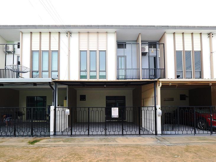 ทาวน์เฮาส์ 1680000 ปทุมธานี ลำลูกกา ลาดสวาย