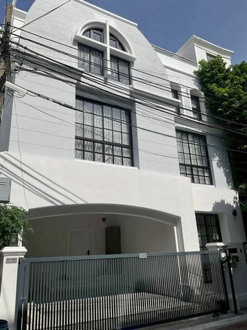 ทาวน์เฮาส์ 120000 กรุงเทพมหานคร เขตวัฒนา คลองตันเหนือ