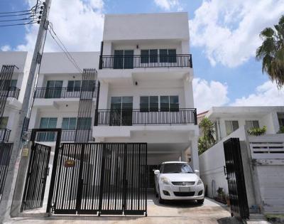 อาคาร 86800 กรุงเทพมหานคร เขตจตุจักร ลาดยาว